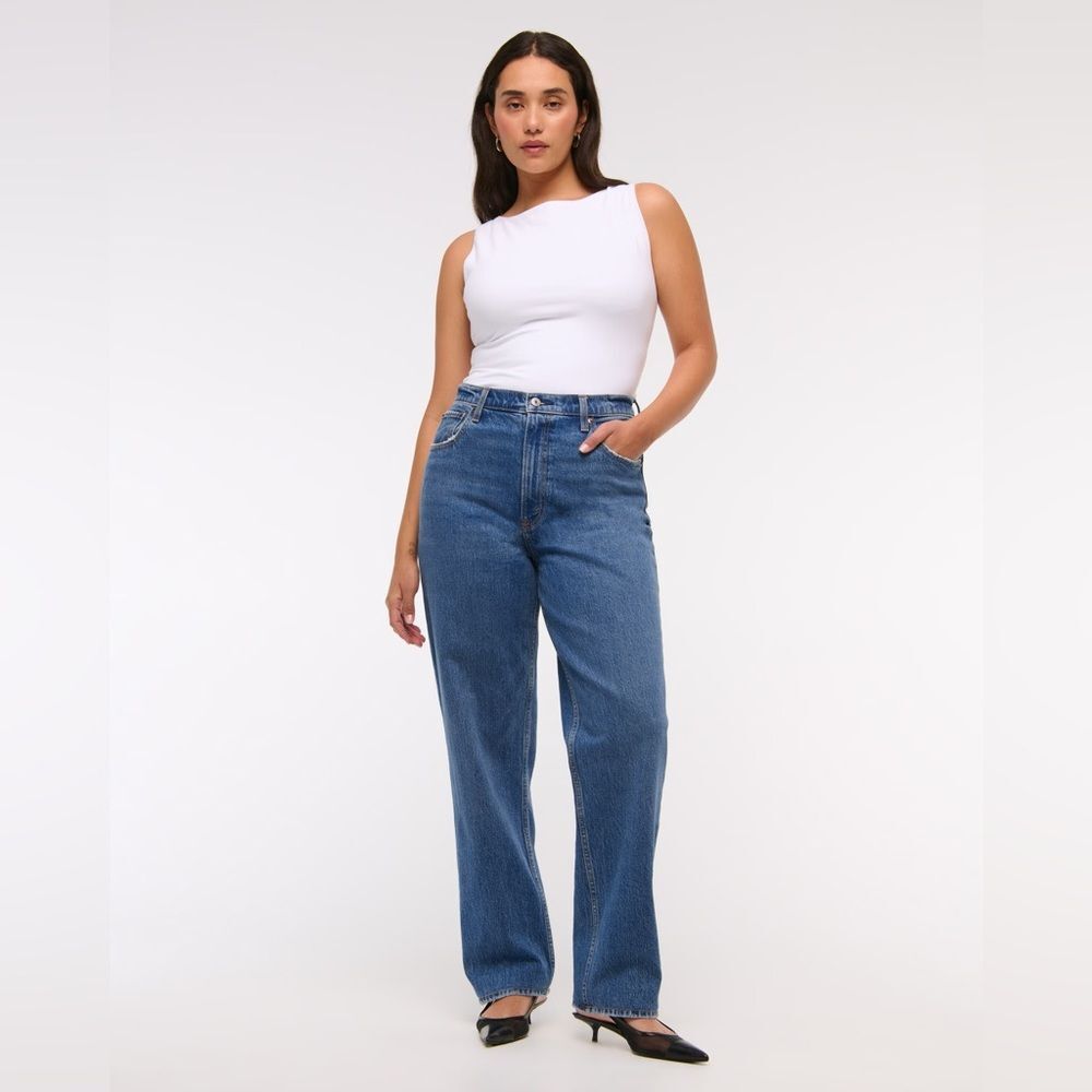 Abercrombie & Fitch Ultra High Rise 90s Straight Jean Medium Wash SZ 27 4 X-Long